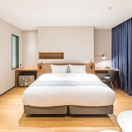 Ibis Ambassador Suwon Ξενοδοχείο Εξωτερικό φωτογραφία