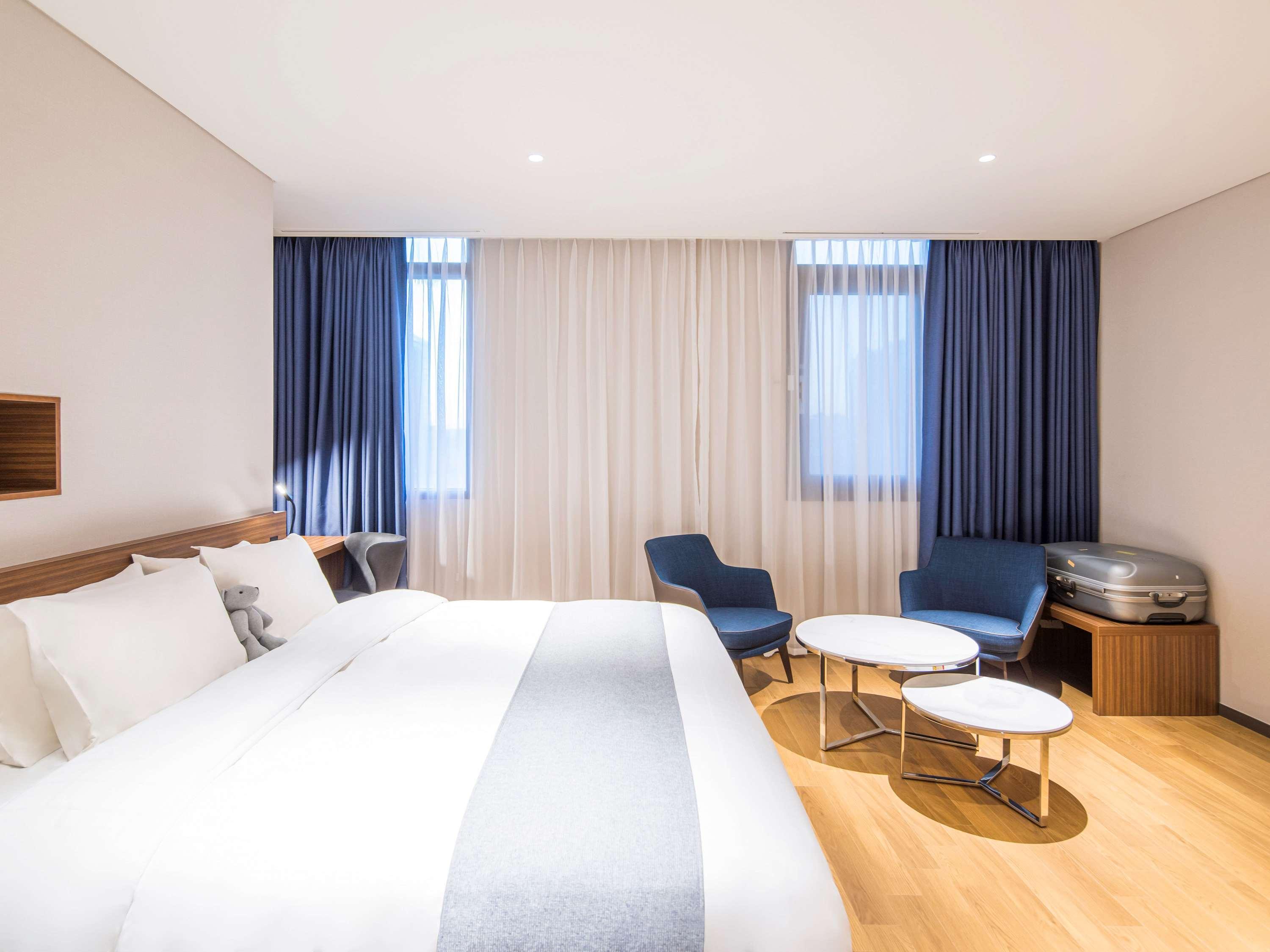 Ibis Ambassador Suwon Ξενοδοχείο Εξωτερικό φωτογραφία