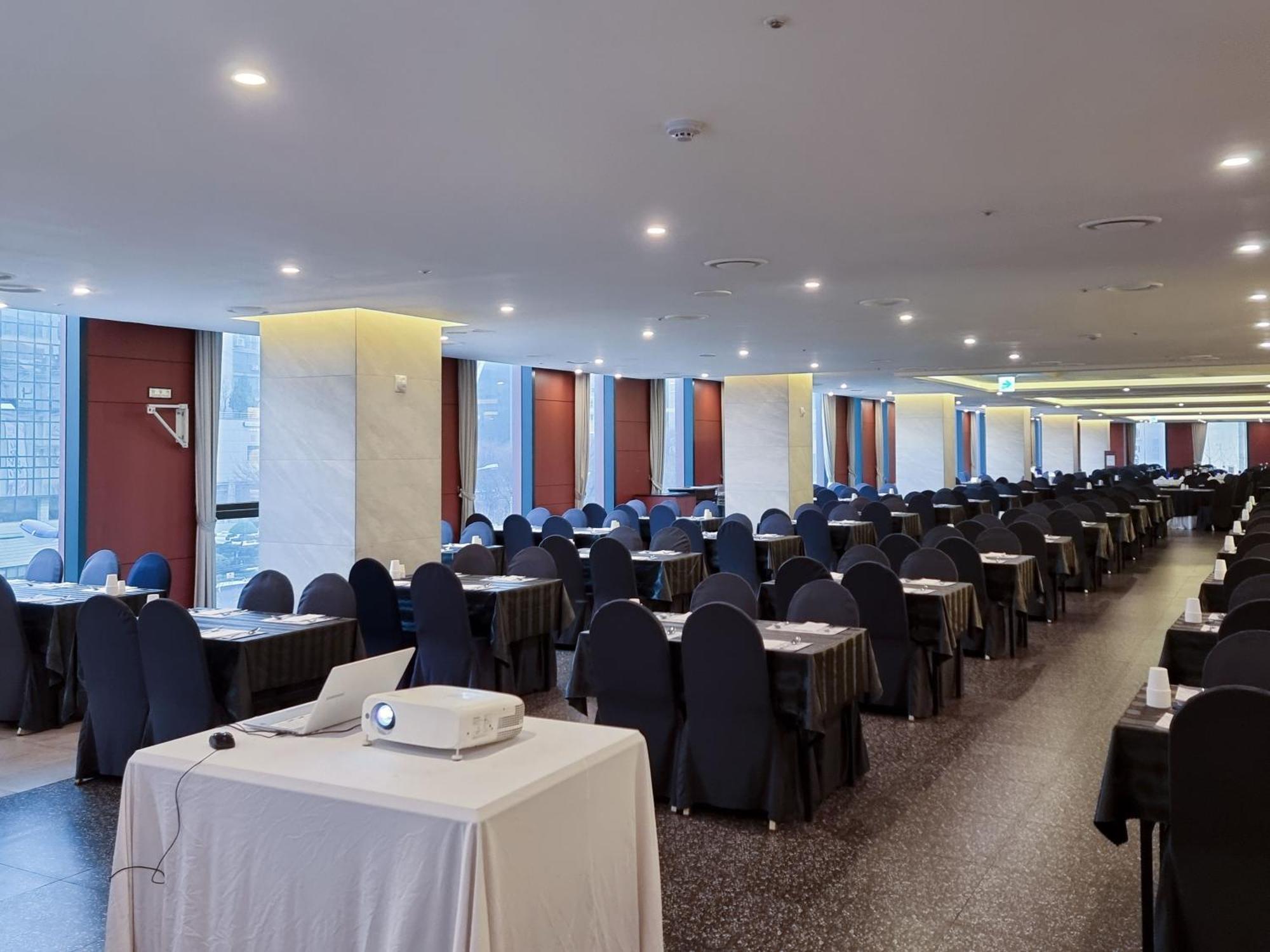 Ibis Ambassador Suwon Ξενοδοχείο Εξωτερικό φωτογραφία