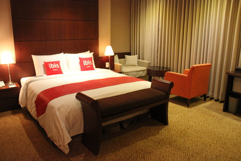 Ibis Ambassador Suwon Ξενοδοχείο Εξωτερικό φωτογραφία